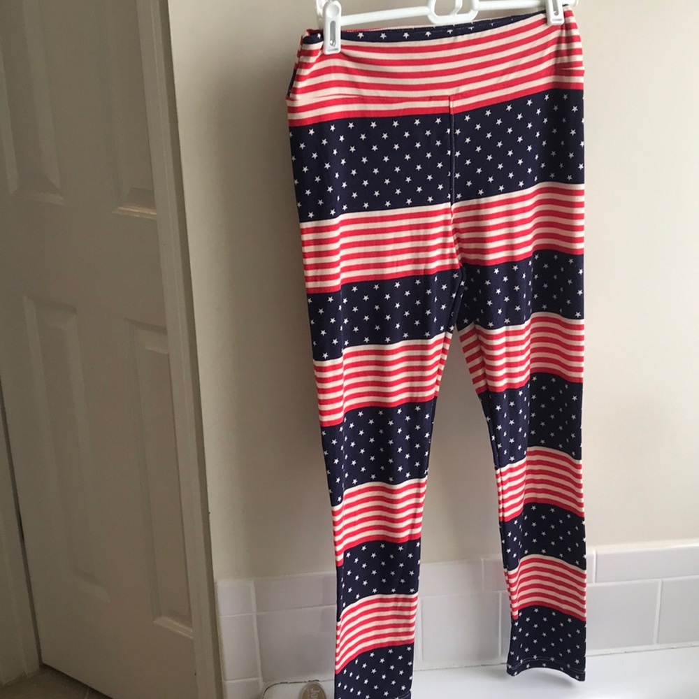 LuLaRoe holiday leggings